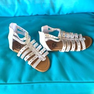NWOT Sandals